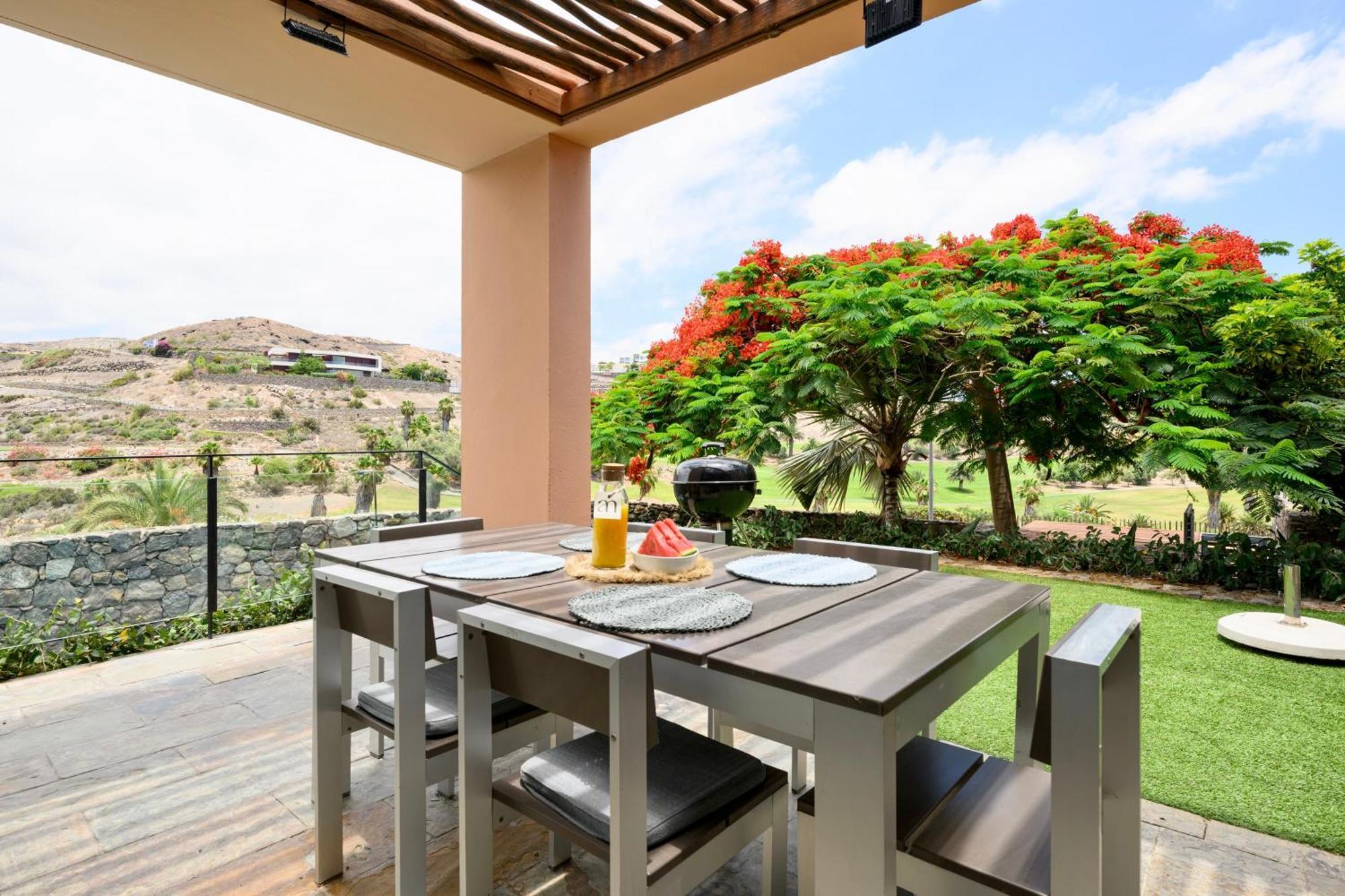 Villa With Private Pool In Luxury Golf Resort Салобре Екстериор снимка